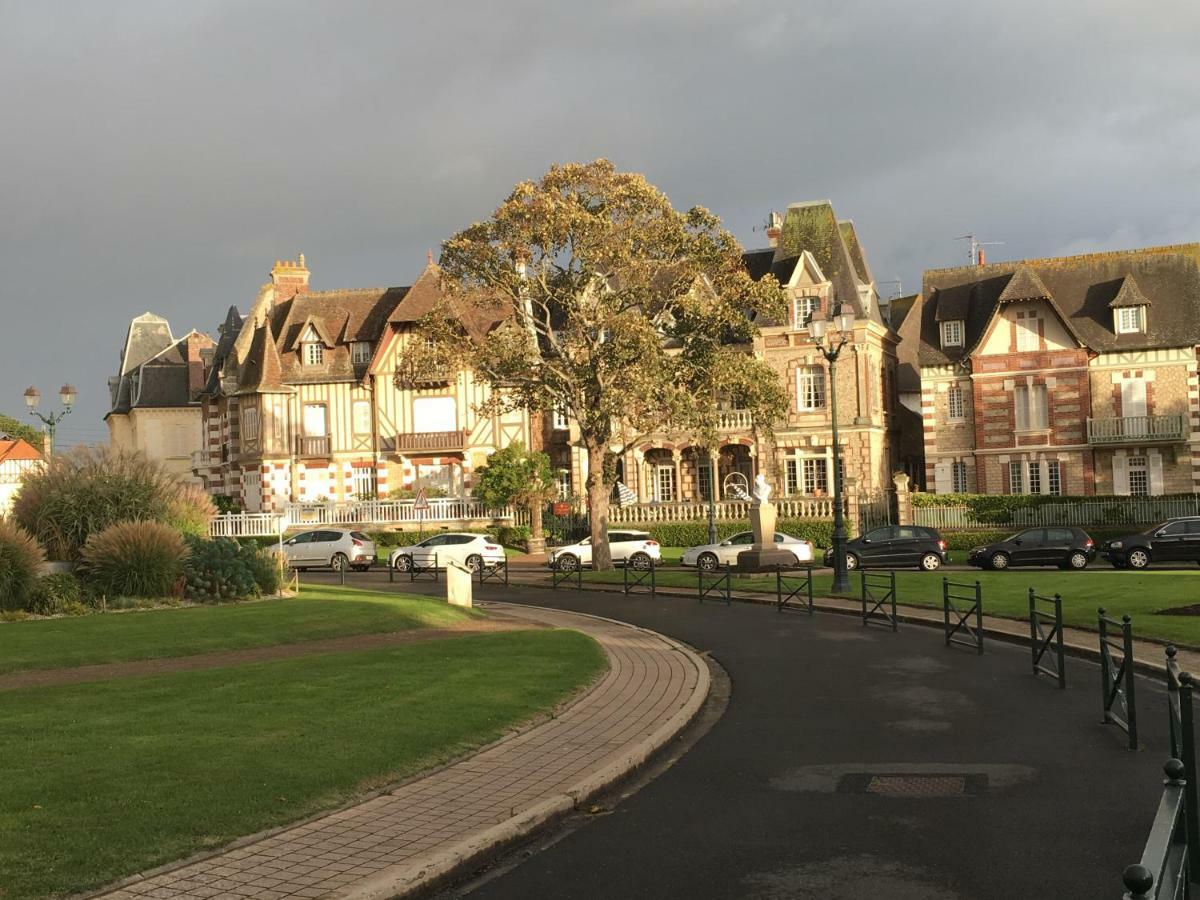 La Cornaline 1 Cabourg Exterior foto